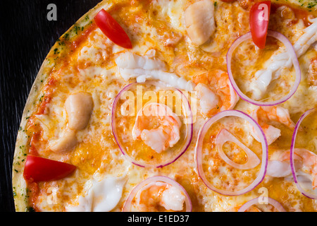 Pizza appétissants avec des fruits de mer Banque D'Images