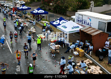 Marathon 2014 camarades coureurs en dehors de l'Afrique du Sud Durban Coupe 45e Banque D'Images