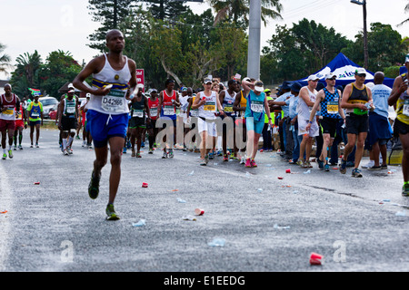 Marathon 2014 camarades coureurs en dehors de l'Afrique du Sud Durban Coupe 45e Banque D'Images