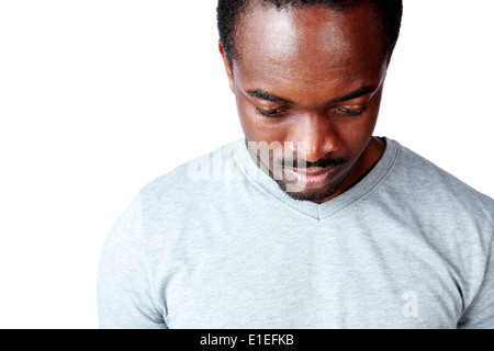 Portrait of a smiling african man looking down Banque D'Images
