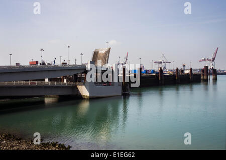 Dunkerque, Dunkerque, port, ferry, ferry-boat, bateau, France, le 17 mai 2014 (CTK Photo/Libor Sojka) Banque D'Images