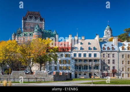 L'Hôtel Fairmont Château Frontenac et les bâtiments historiques de la Basse-ville, dans le Vieux Québec, ville de Québec, Québec, Canada. Banque D'Images