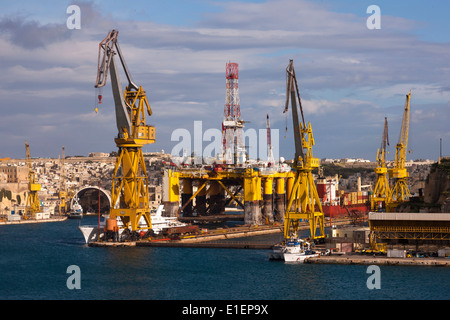 En cale sèche flottante Grand Harbour La Valette, Malte. Banque D'Images