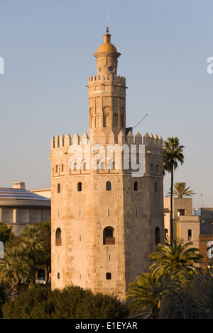 Tour d'or (Torre del Oro) à Séville, Espagne. Banque D'Images