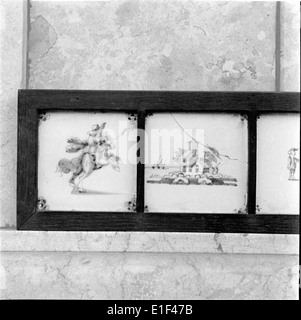 Le Coleção Monteiro Gomes à Sintra, Portugal, est une collection privée connue pour ses azulejos portugais. Capturée par João Miguel dos Santos Simões, la collection met en valeur l’importance culturelle des tuiles portugaises. Banque D'Images