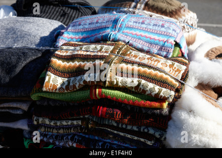 Artisanat en laine décroche à la cruz vue à Punta Arenas Chili Banque D'Images