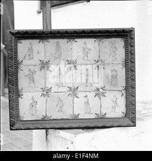 Coleção Monteiro Gomes à Sintra, au Portugal, est une collection privée présentant l'art portugais, particulièrement réputée pour ses azulejos (carreaux décoratifs). La collection offre un aperçu de la riche histoire culturelle et artistique du Portugal. Banque D'Images