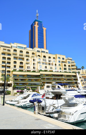 Port de plaisance de Portomaso, Paceville, à St Julian's (San Ġiljan), quartier du Port Nord, Malte Majjistral Région, République de Malte Banque D'Images