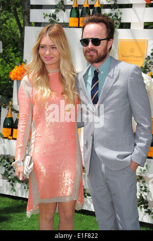 Jersey City, New Jersey le 31 mai 2014. Lauren Parsekian et Aaron Paul assiste à la septième conférence annuelle du Veuve Clicquot Polo Classic au Liberty State Park. Banque D'Images