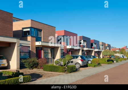 Rangée de maisons de ville moderne à Oldenzaal, Pays Bas Banque D'Images