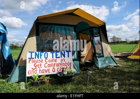 La protection communautaire d'Upton Camp, un camp de protestation anti-fracturation près de Chester. Banque D'Images