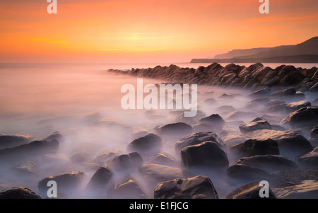 Coucher du soleil à Kimmeridge à Dorset Banque D'Images
