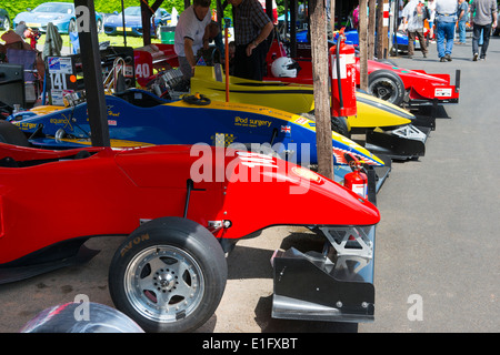 Les voitures de course dans le paddock à Shelsley Walsh Hill Climb le Worcestershire England UK Banque D'Images