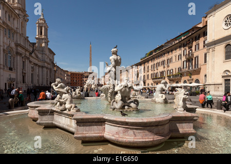 Piazza Navona, Rome, à au nord de la Fontana del Moro ( Fontaine de la Lande ) à l'extrémité sud ; Rome, Italie Europe Banque D'Images