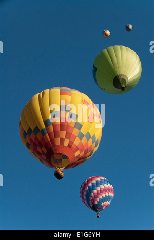 USA, New Mexico, Albuquerque, 2012 Balloon Fiesta, montgolfières en vol Banque D'Images