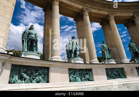 Budapest, la Place des Héros (Hosok tere) Banque D'Images