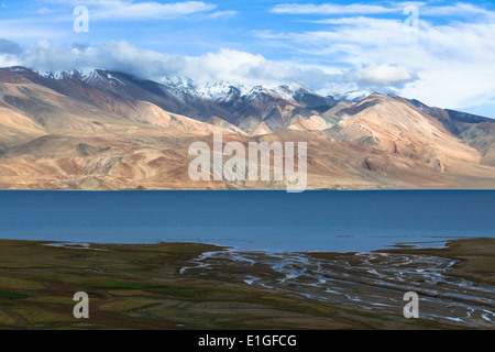 Un paysage extraordinaire dans la région de Tsomoriri, Rupshu, Changtang, le Ladakh, le Jammu-et-Cachemire, l'Inde Banque D'Images