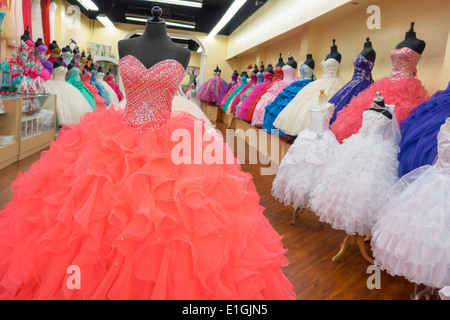 Los Angeles California,Downtown,shop,store,Retail,product products display sale,shopping shopper shoppers shopping marchés marché achat Banque D'Images