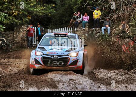 09.05.2014. Cordoba, Argentine. Dani Sordo (ESP)/Marc Marti (ESP) et les Hyundai i20 en action pendant la rallye d'Argentine Banque D'Images