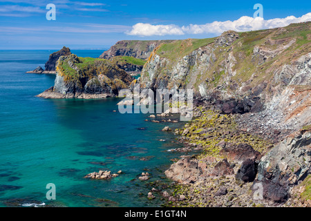 Spectaculaire littoral à Pentreath Beach Cornwall England UK Europe Banque D'Images