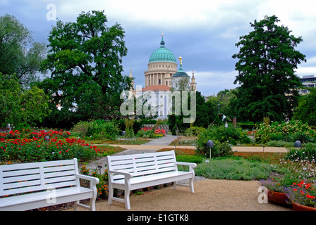 Vue de l'église St Nicolai et ancien hôtel de ville Potsdam Allemagne Banque D'Images