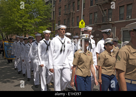 2014 Memorial Day Parade Bay Ridge, Brooklyn à côté de Fort Hamilton, 'le visage d'America's Army à New York' Banque D'Images