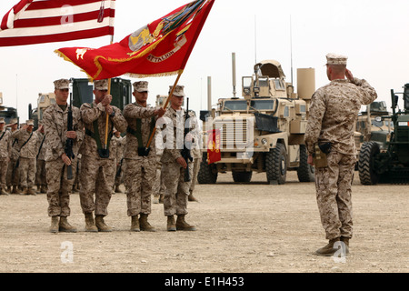 Le major du Corps des Marines américain S. Redden, Scottie officier des opérations pour le 7e Bataillon de soutien du génie (ESB), 2e de la logistique maritime Banque D'Images