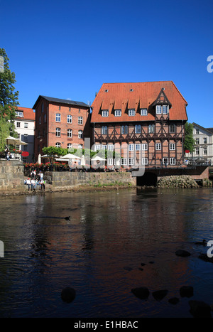 Restaurant LUENER MUEHLE sur le vieux port, Lunebourg, Basse-Saxe, Allemagne, Europe Banque D'Images