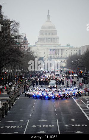 Les membres du Service des États-Unis avec le Groupe Force-National la capitale nationale participer à une répétition générale pour l'élection présidentielle en Banque D'Images