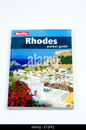 Marque Berlitz guide pour l'île de Rhodes, Grèce. Banque D'Images