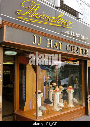 Borsalino Hat Store et JJ Hat Center façade, 5e Avenue, NYC,USA Banque D'Images