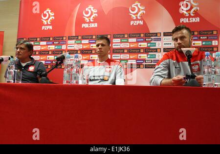 Gdansk, Pologne 5e, juin, 2014 L'équipe nationale de football polonais conférence de presse avant le match amical de la Lituanie au stade PGE Arena. (L-R) Adam Nawalka (entraîneur chef de l'équipe polonaise) , Wojciech Szczesny Arsenal (Londres) et le gardien Artur Boruc Southampton FC (gardien de but) répondre aux questions des journalistes pendant la conférence Crédit : Michal Fludra/Alamy Live News Banque D'Images