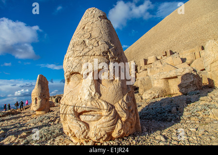 Des statues de dieux en haut de la montagne Nemrut Dagi Banque D'Images