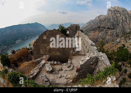 Forteresse de Saint John dans Kotor, Montengro Banque D'Images