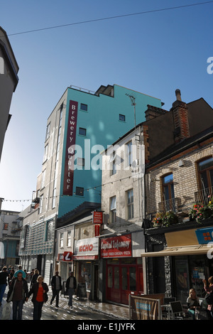 Le quartier de la brasserie sur Caroline St dans le centre-ville de Cardiff Pays de Galles Royaume-Uni Banque D'Images