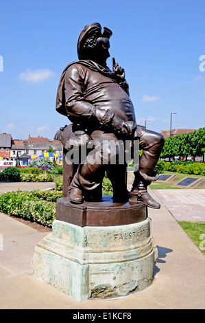 Statue de Falstaff à la Shakespeare Memorial par Lord Ronald Gower en bronze, Bancroft Gardens, Stratford-Upon-Avon, en Angleterre. Banque D'Images