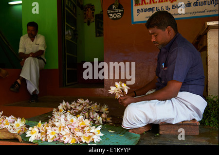 L'Inde, le Tamil Nadu, Madurai, marché aux fleurs Banque D'Images