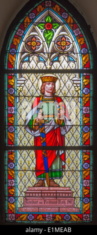TRNAVA, SLOVAQUIE - 3 mars, 2014 : Saint Stephen roi de Hongrie à partir de la vitre du st. Église de 19 Helen. 100. Banque D'Images