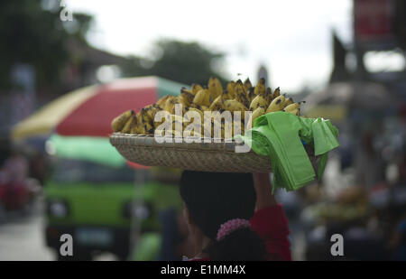 Negros Oriental, DUMAGUETE, PHILIPINS. 27 mai, 2014. Une vie quotidienne dans la ville de Dumaguete le 27 mai 2014. Dumaguete est une ville dynamique située à environ 650 km au sud de Manille, la capitale des Philippines.Arorizo ARORIZO © Armando ARMANDO/Prensa Internacional/ZUMAPRESS.com/Alamy Live News Banque D'Images