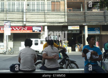 Negros Oriental, DUMAGUETE, PHILIPINS. 27 mai, 2014. Une vie quotidienne dans la ville de Dumaguete le 27 mai 2014. Dumaguete est une ville dynamique située à environ 650 km au sud de Manille, la capitale des Philippines.Arorizo ARORIZO © Armando ARMANDO/Prensa Internacional/ZUMAPRESS.com/Alamy Live News Banque D'Images