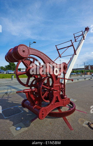 Grue ferroviaire intérieur sauvés d'une gare de triage et restauré sur la Gloucester Docks Banque D'Images