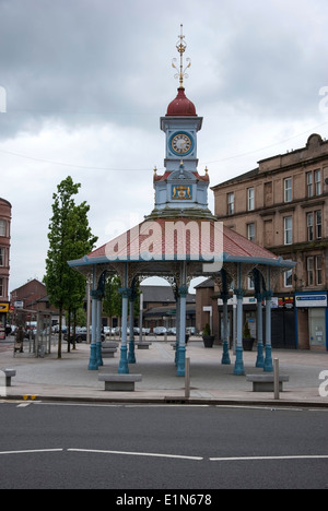 Le parasol à Bridgeton Cross East End de Glasgow en Écosse Banque D'Images