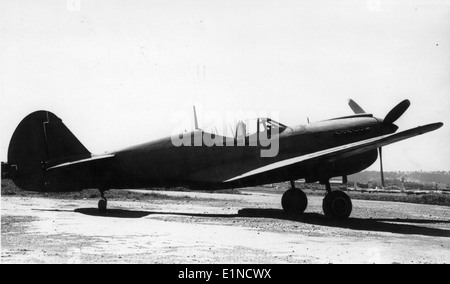 Photographie de la collection Charles M. Daniels représentant un Curtiss P-40N Warhawk, un chasseur de la seconde Guerre mondiale. Banque D'Images