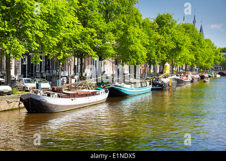 Péniche péniche, canal à Amsterdam - Hollande Pays-Bas Banque D'Images