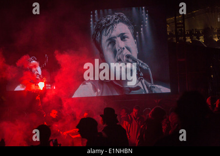 Marcus Mumford. Mumford & Sons. Glastonbury Festival 2013 Banque D'Images