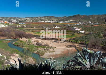 Vue panoramique et de la rivière genil, la route touristique des bandits, Jauja, province de Cordoue, Andalousie, Espagne, Europe Banque D'Images