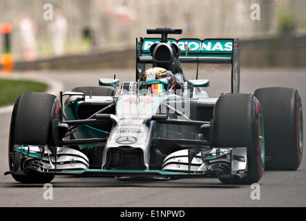 Montréal, Canada. 7 juin, 2014. Second-place-gagnant la Mercedes de Lewis Hamilton de la Grande-Bretagne au cours de la séance de qualification des lecteurs de 2014 Canadian Grand Prix de Formule 1 sur le circuit Gilles Villeneuve à Montréal, Canada, le 7 juin 2014. Crédit : Andrew Soong/Xinhua/Alamy Live News Banque D'Images