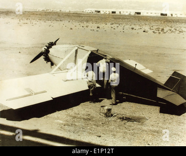 La Dole Air Race de 1927 a mis au défi les aviateurs de voler sans escale de la Californie à Hawaï. Le Humming Bird de Tremaine, piloté par George Covell et Richard Waggener, était l'un des concurrents de cette course historique. Banque D'Images