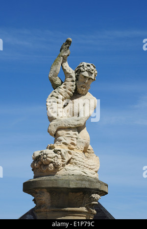 Statue d'Hercule aux prises avec un monstre de mer, Lowestoft, Suffolk, Angleterre, RU Banque D'Images