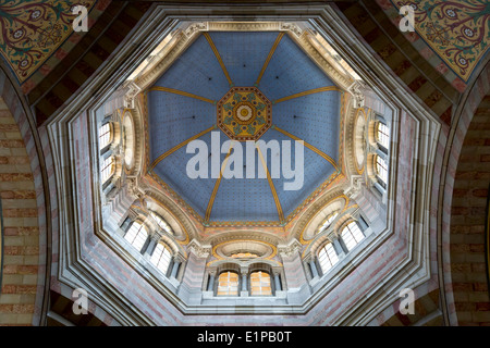 Vue intérieure sur le dôme de la Cathédrale de la Major à Marseille, France Banque D'Images